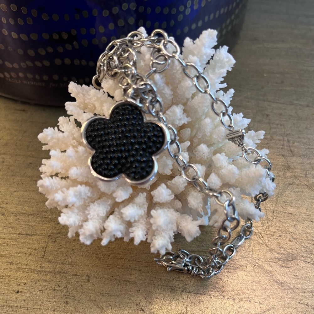 Lagos large onyx and sterling silver flower pendant chain love me love me not